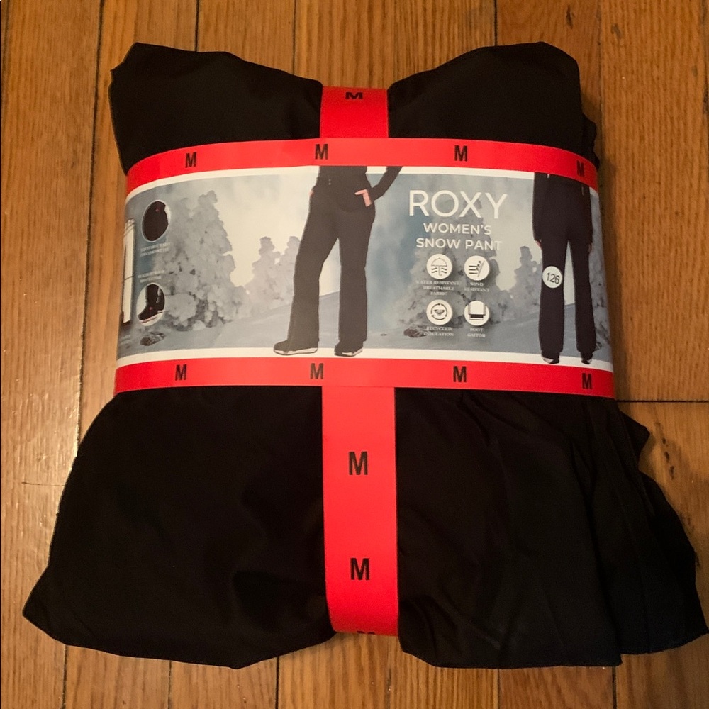 NWT Roxy Black Snow Pants (medium)
